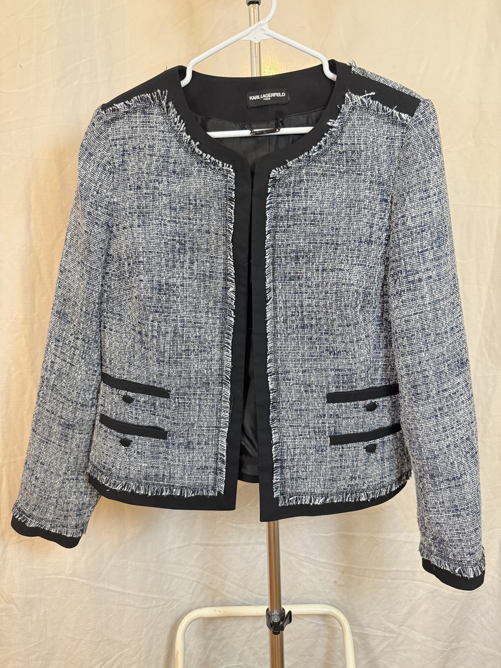 KARL LAGERFELD Women's Black & White w/ Navy Tweed Frayed-Trim Jacket sz 4 Small